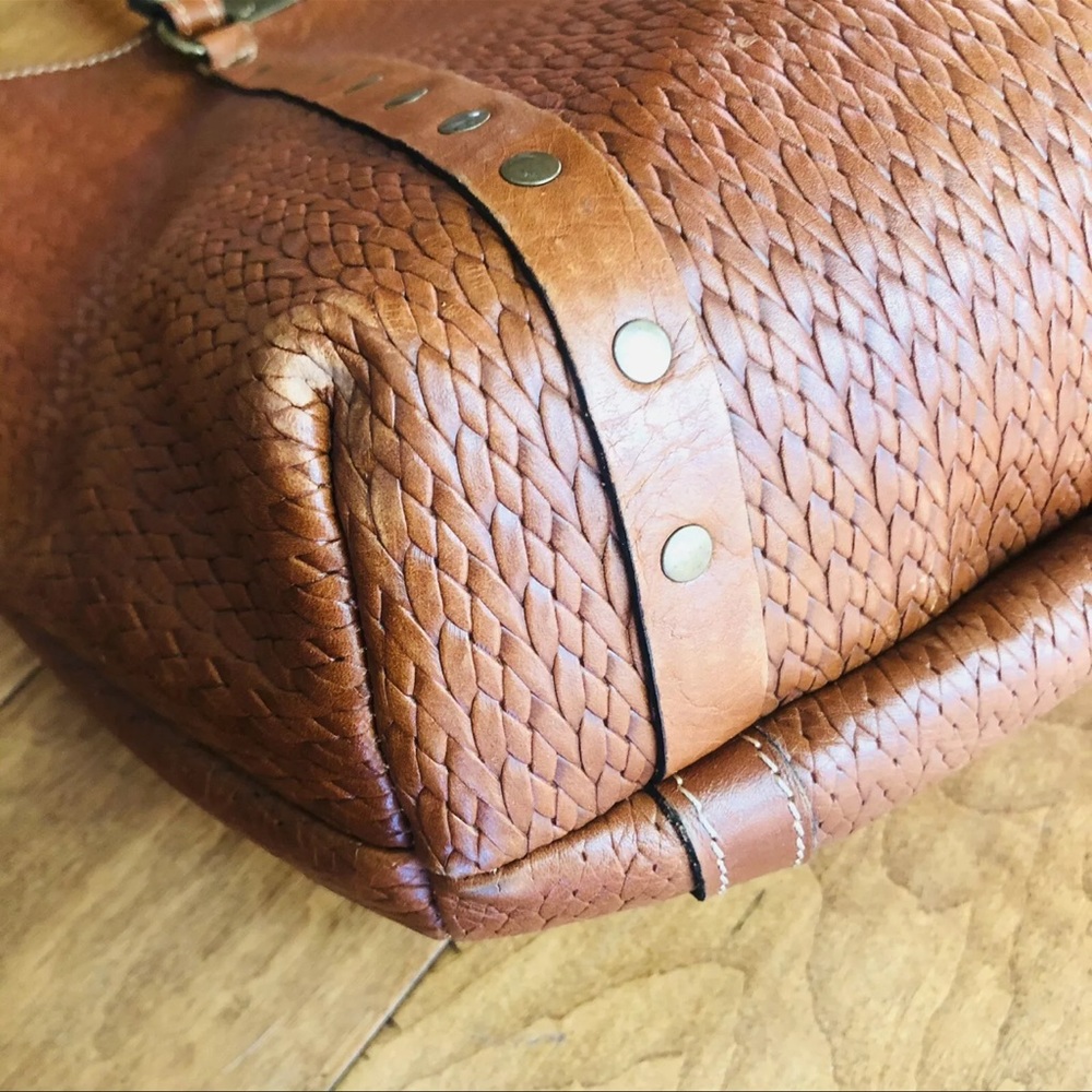 PATRICIA NASH Woven Pattern Shoulder Purse - Picture 6 of 12